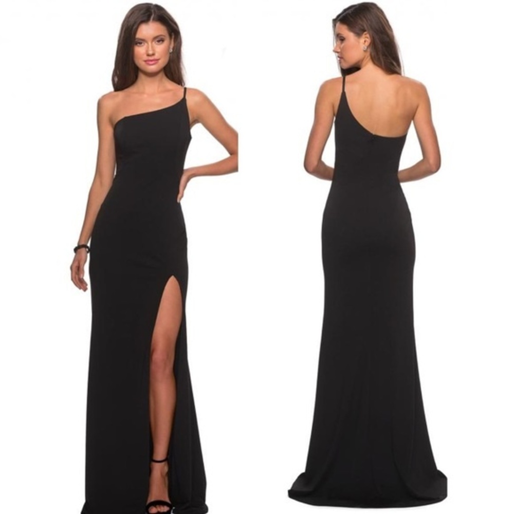 LA FEMME One-Shoulder Jersey Gown in Black 6